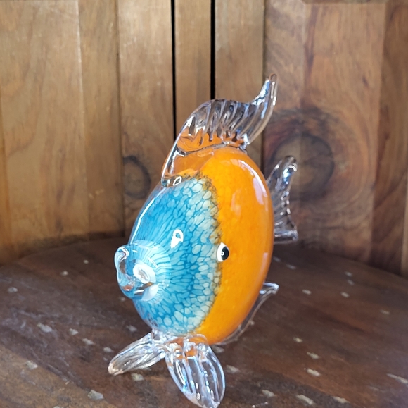 Glass Fish Figurine in Orange and Blue - Picture 14 of 14